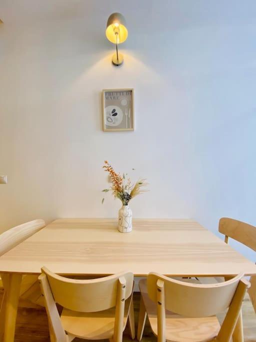 Relaxing Beachside Cabanyal Loft Valencia Bagian luar foto
